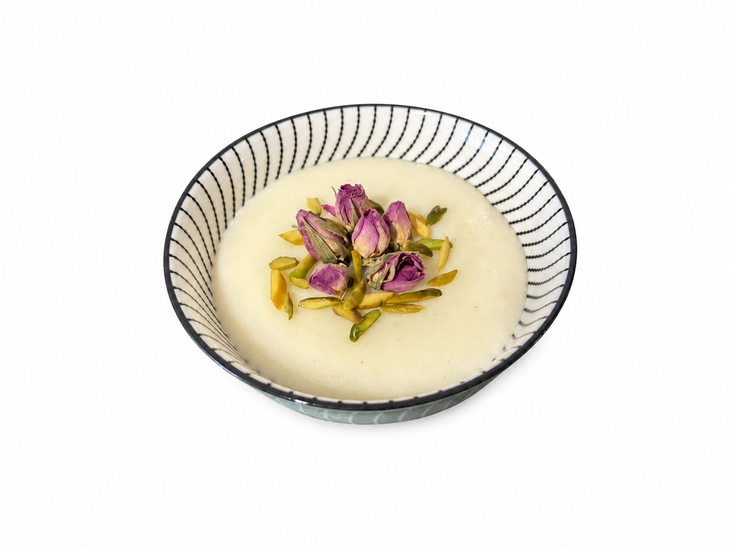 Fereni mit Pistazien und Rosen